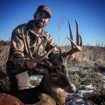 Deer Hunting gallery moment